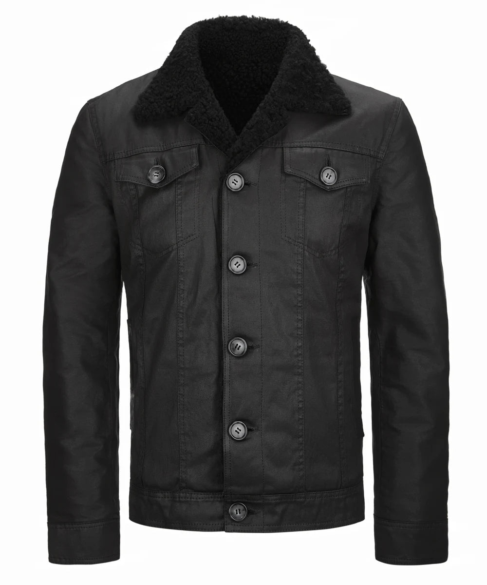 Men's black trucker jacket. Made of cotton with a shearling wool collar.